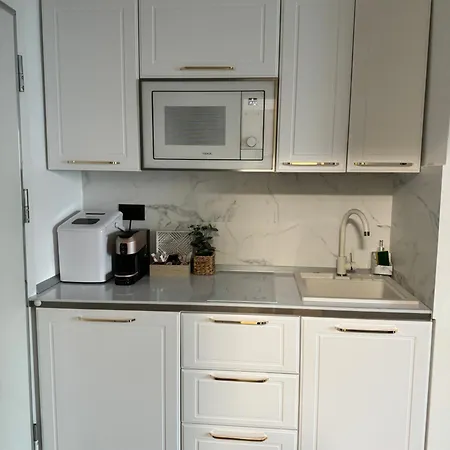 Heaven Infinity Sunrise Pool & Năvodari