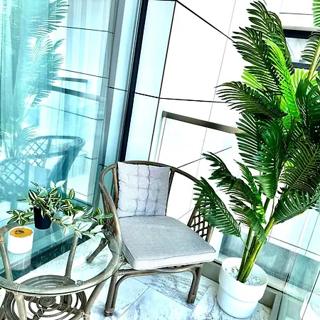 Heaven Infinity Sunrise Pool & Năvodari