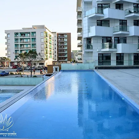 아파트 Heaven Infinity Sunrise Pool & Năvodari