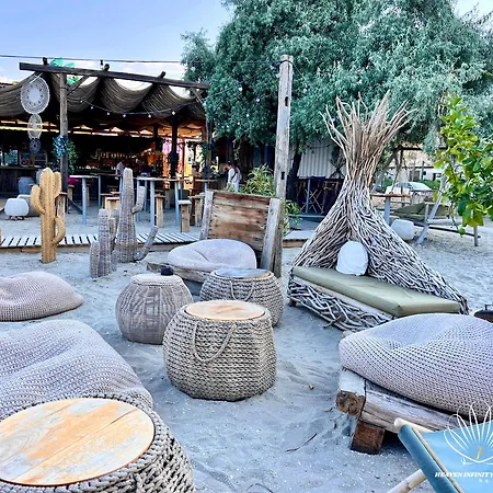 Heaven Infinity Sunrise Pool & *