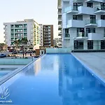 Apartment Heaven Infinity Sunrise Pool & Navodari