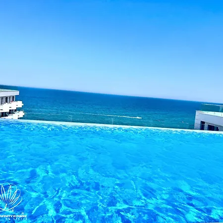 Heaven Infinity Sunrise Pool & *