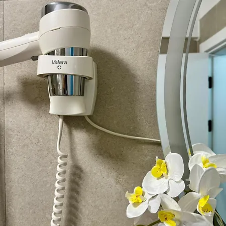 Heaven Infinity Sunrise Pool & Năvodari