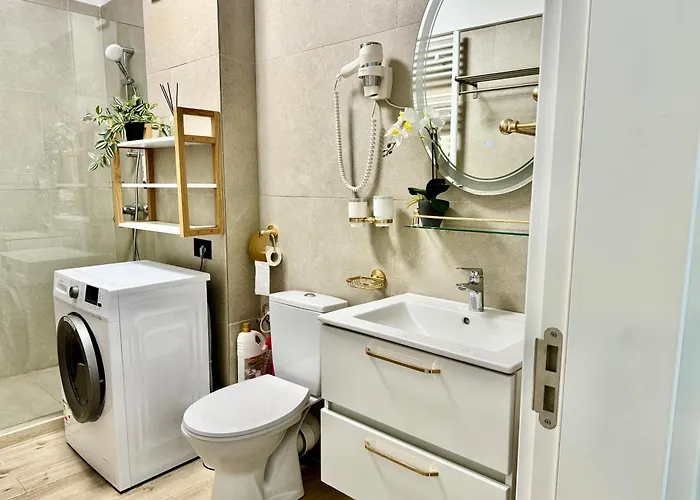 Heaven Infinity Sunrise Pool & Apartament *