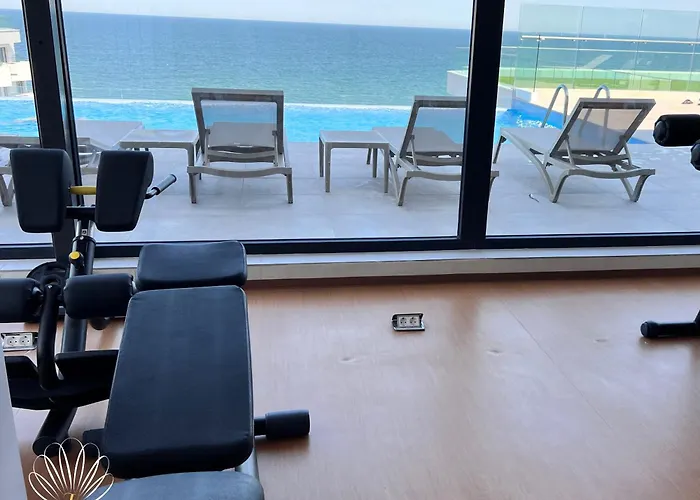 Heaven Infinity Sunrise Pool &