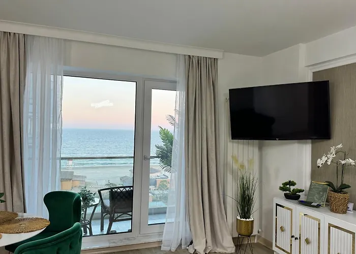 Heaven Infinity Sunrise Pool &